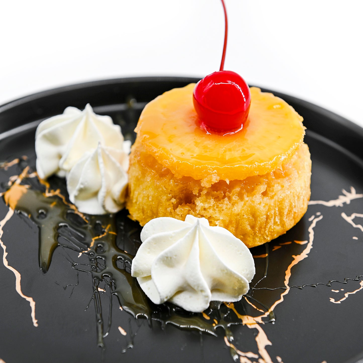 PINEAPPLE UPSIDE DOWN CAKE